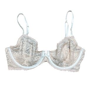 Victoria's Secret Vtg 2008 XDYE Lace Cup Cream Nude Unlined Demi Size 34D